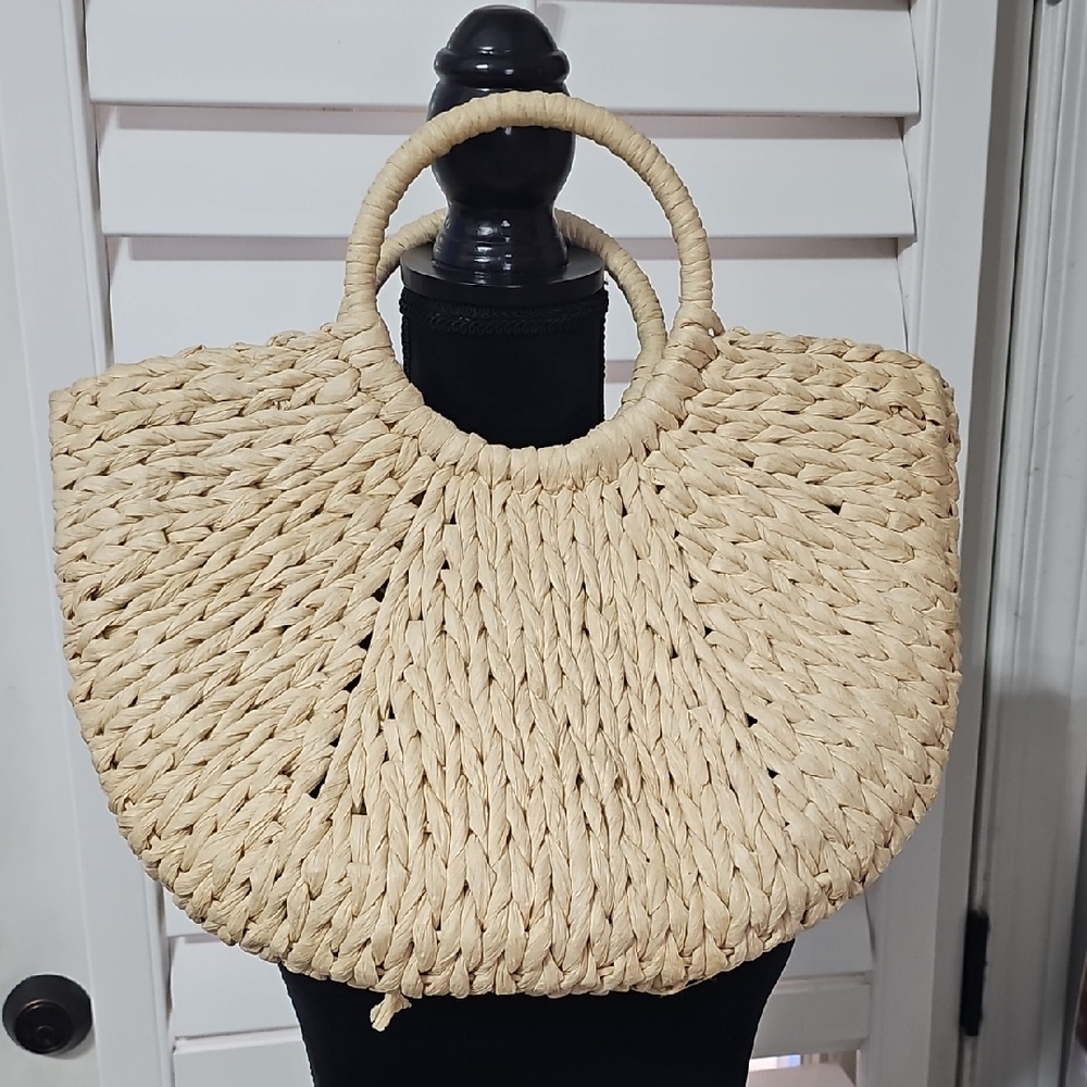 L'OCCITANE Cream Woven Tote Bag